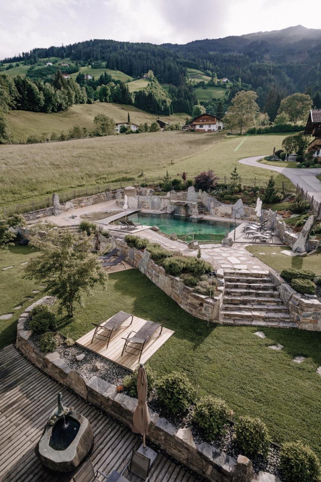 Aster Boutique Hotel & Chalets Fuegenberg Esterno foto